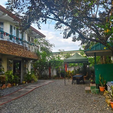 Monte Rio Gardens Bed & Breakfast アラミノス エクステリア 写真