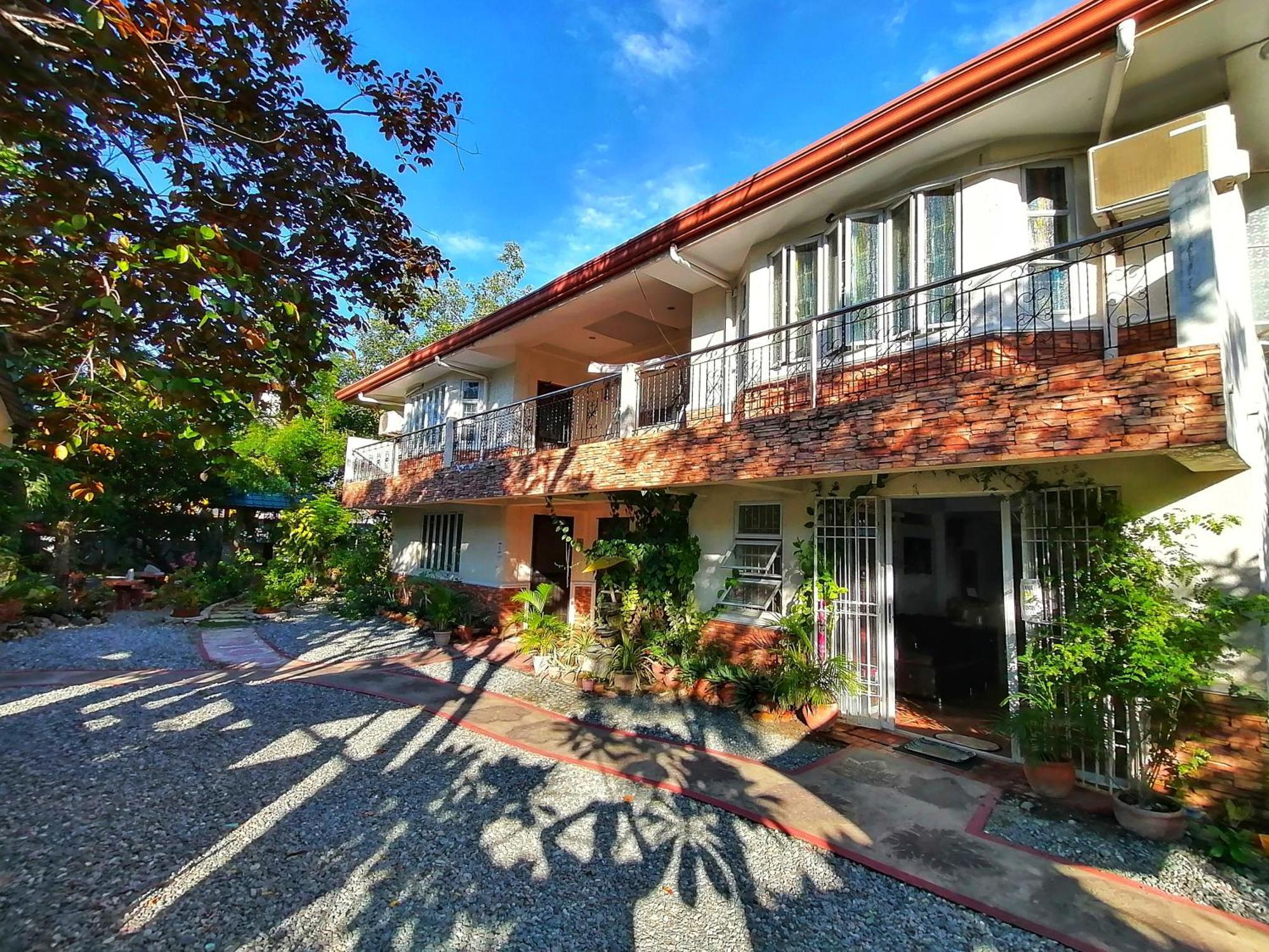 Monte Rio Gardens Bed & Breakfast アラミノス エクステリア 写真